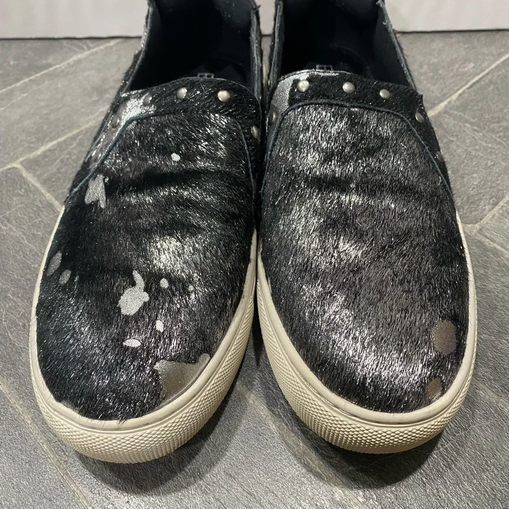 Corky’s Pine Top Pewter Leather Slip On Sneakers Size 9